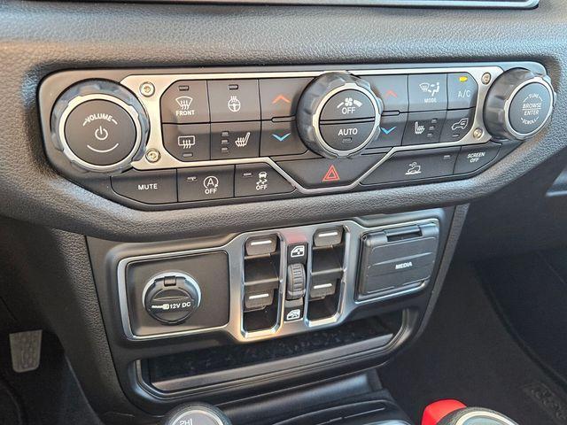 new 2025 Jeep Wrangler car, priced at $37,991