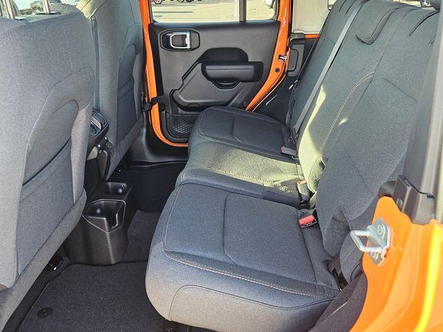 new 2025 Jeep Wrangler car, priced at $37,991