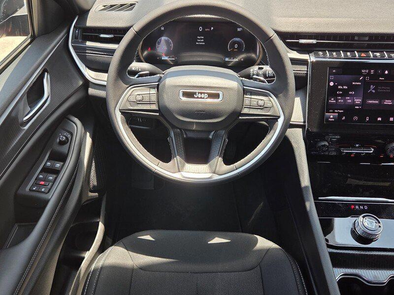 new 2026 Jeep Grand Cherokee car, priced at $36,560