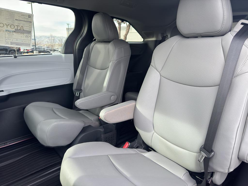 new 2026 Toyota Sienna car, priced at $50,705