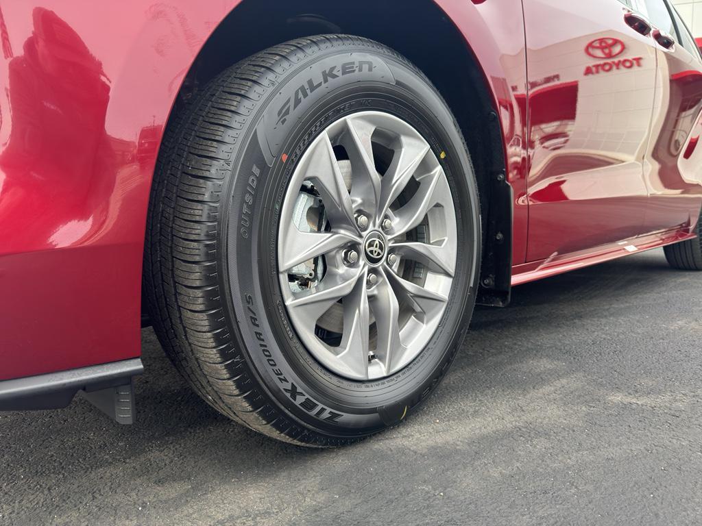 new 2026 Toyota Sienna car, priced at $50,705