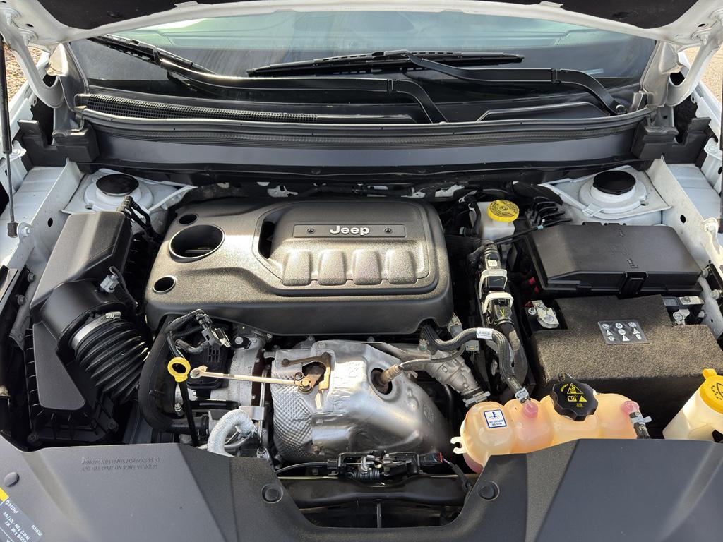 used 2021 Jeep Cherokee car, priced at $18,354