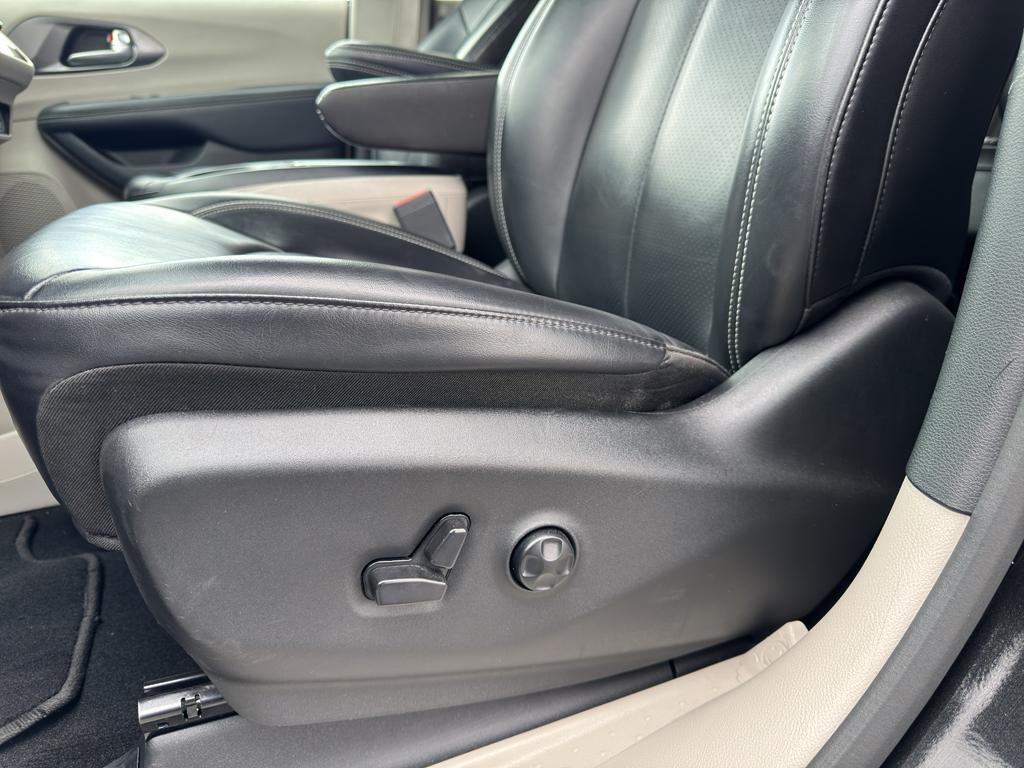 used 2023 Chrysler Pacifica car, priced at $26,227