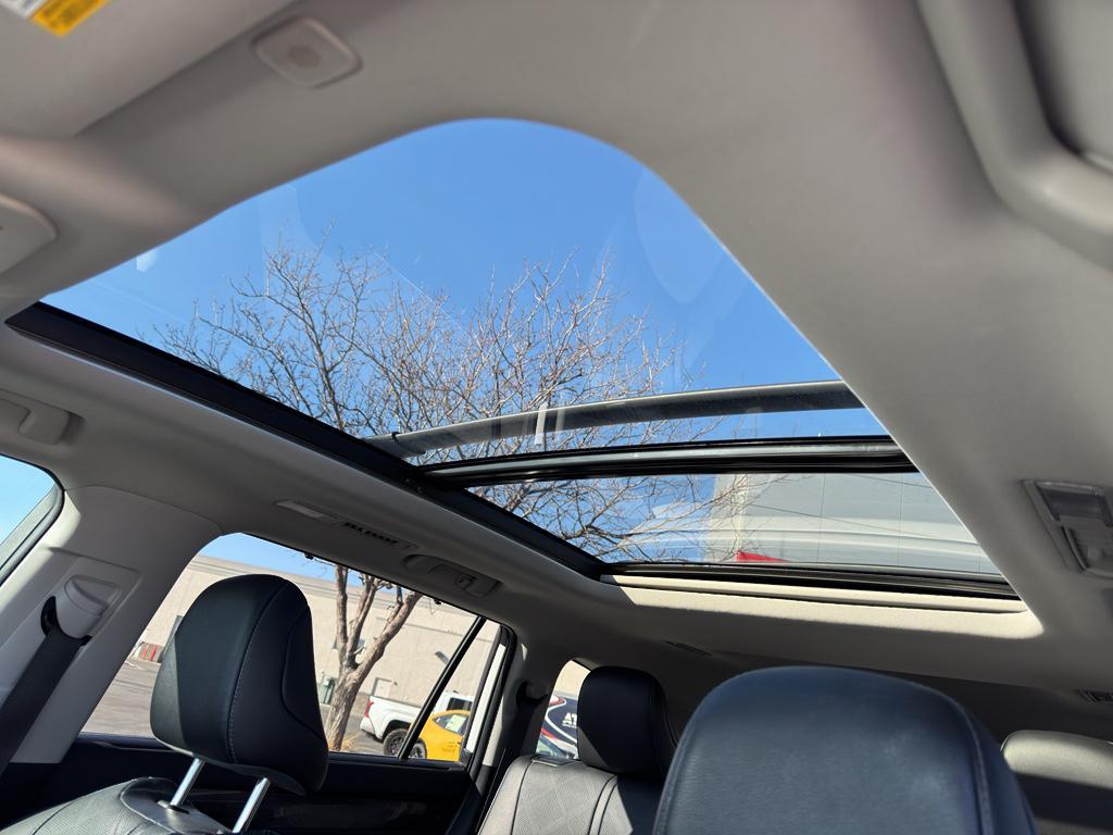 used 2023 Toyota Highlander car, priced at $37,699