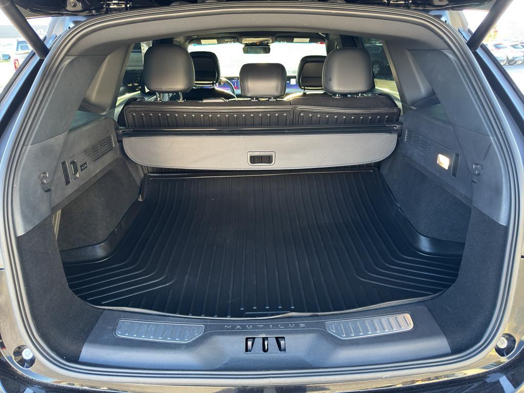 used 2024 Lincoln Nautilus car, priced at $52,149