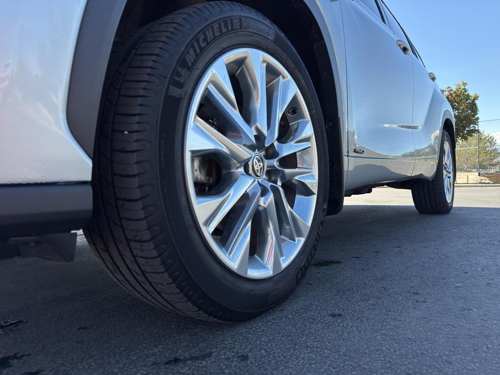 used 2023 Toyota Highlander Hybrid car, priced at $38,250