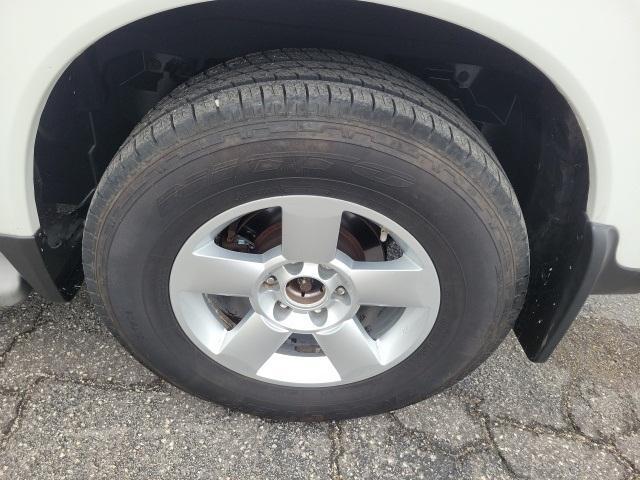 used 2004 Nissan Armada car, priced at $5,995