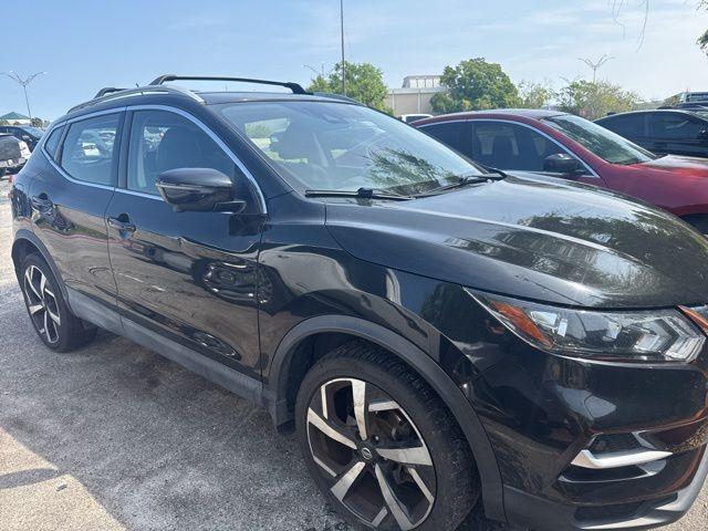 used 2020 Nissan Rogue Sport car, priced at $17,992