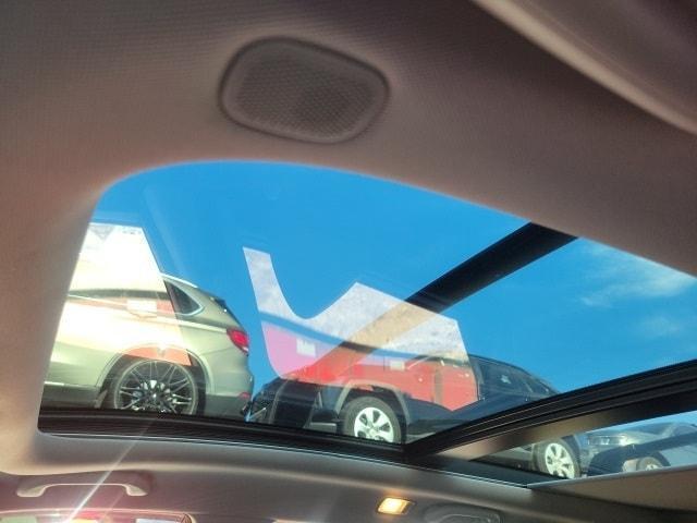 used 2015 Hyundai Santa Fe car, priced at $10,491