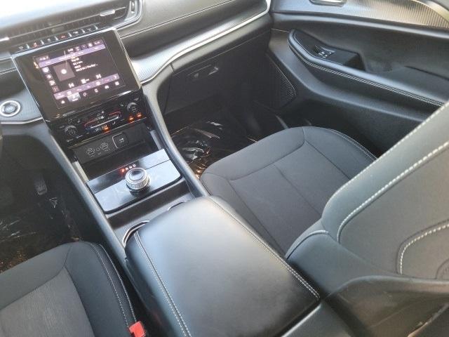 used 2023 Jeep Grand Cherokee car, priced at $24,991