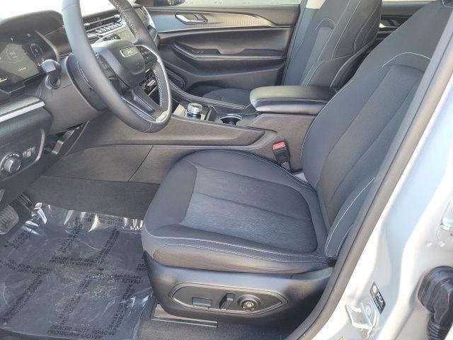 used 2023 Jeep Grand Cherokee car, priced at $24,991