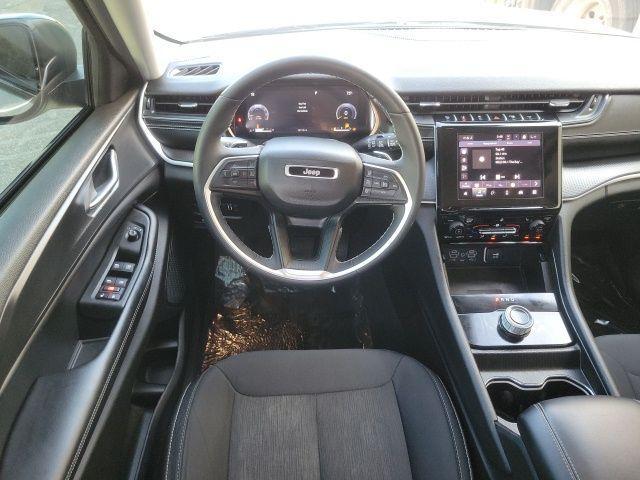 used 2023 Jeep Grand Cherokee car, priced at $24,991