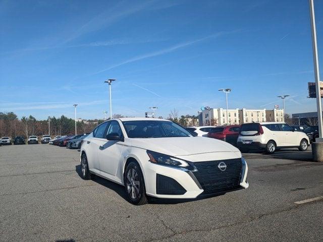 new 2025 Nissan Altima car, priced at $25,731