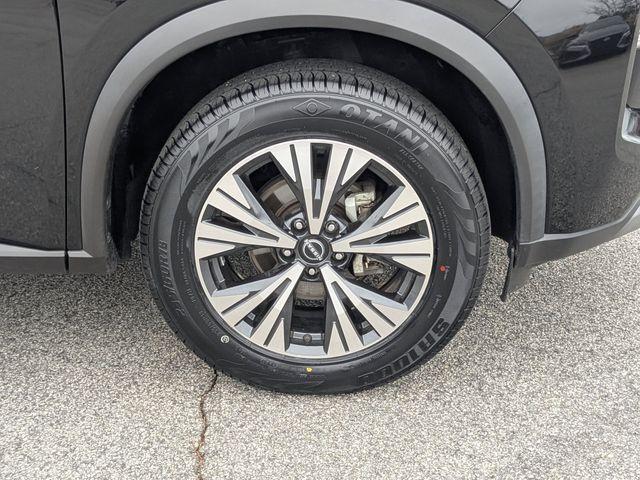 used 2023 Nissan Rogue car, priced at $18,554