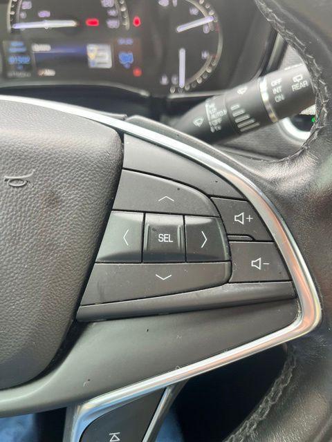 used 2018 Cadillac XT5 car, priced at $15,900