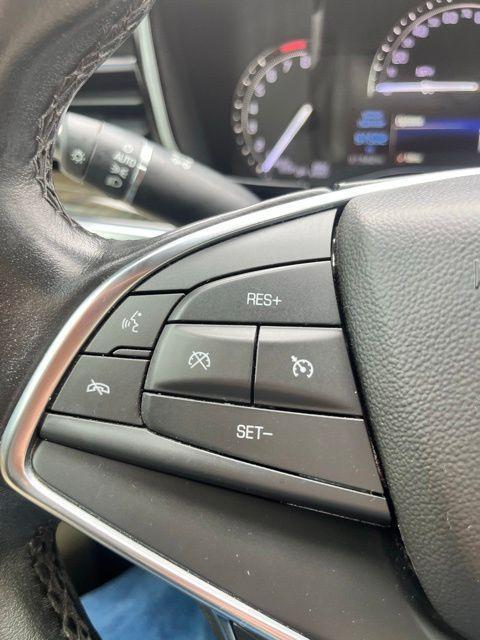 used 2018 Cadillac XT5 car, priced at $15,900