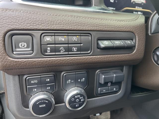 used 2024 GMC Yukon car, priced at $62,900