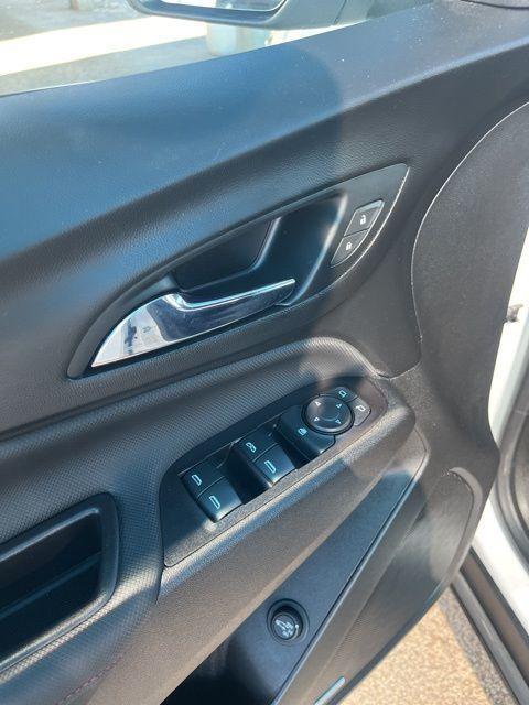 used 2022 Chevrolet Equinox car, priced at $21,899