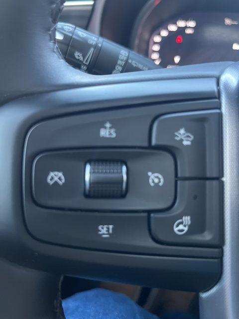 used 2023 GMC Yukon XL car, priced at $48,899