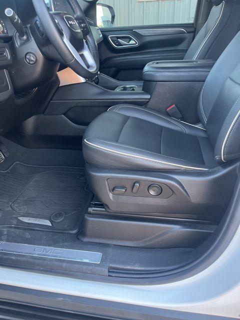 used 2023 GMC Yukon XL car, priced at $48,899