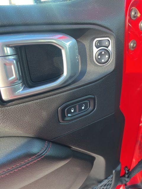 used 2021 Jeep Wrangler Unlimited car, priced at $31,900