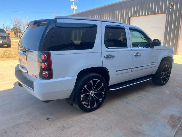 used 2013 GMC Yukon car, priced at $9,900