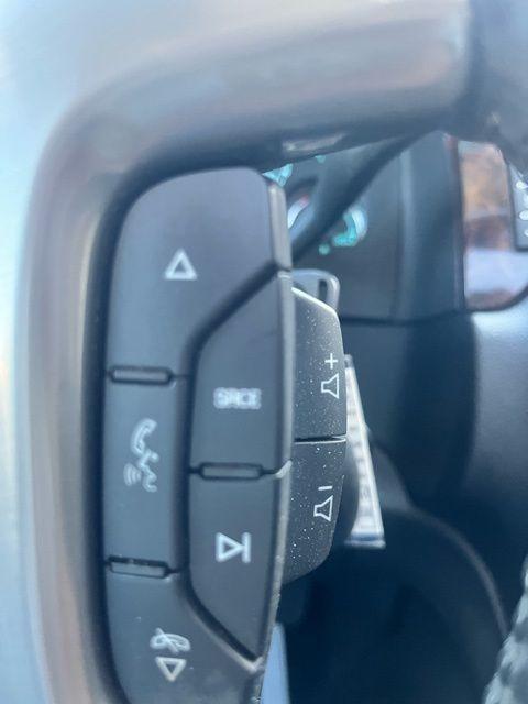 used 2013 GMC Yukon car, priced at $9,900