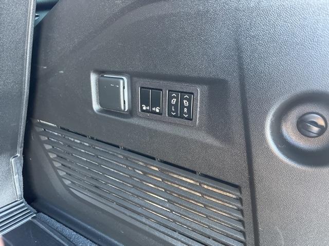 used 2023 GMC Yukon car, priced at $53,900