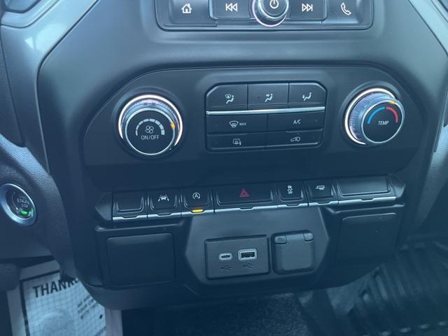 used 2025 Chevrolet Silverado 1500 car, priced at $32,900