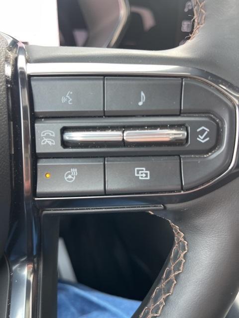 used 2025 GMC Canyon car, priced at $43,900