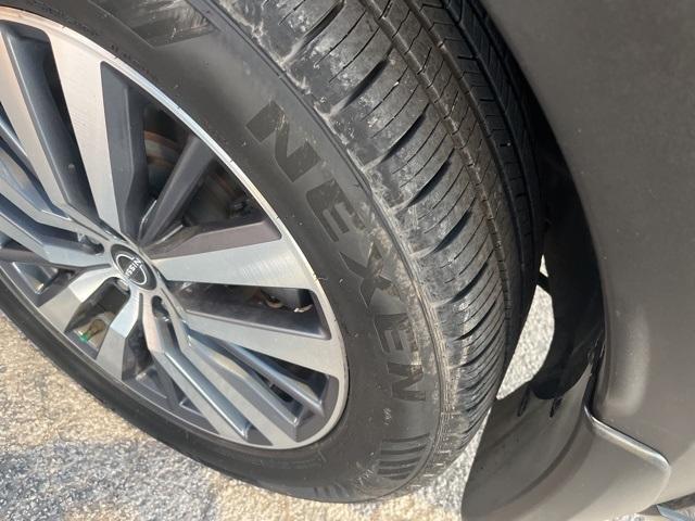 used 2022 Nissan Pathfinder car, priced at $24,900