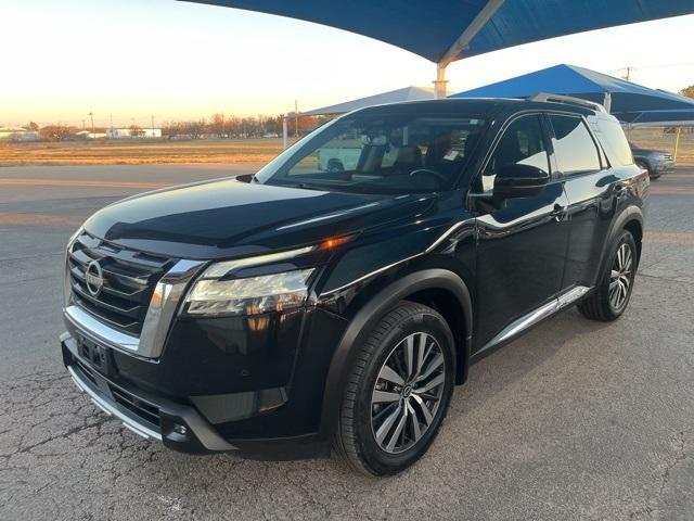 used 2022 Nissan Pathfinder car, priced at $24,900