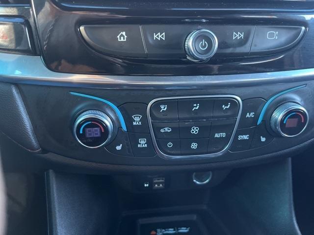 used 2023 Chevrolet Traverse car, priced at $29,900