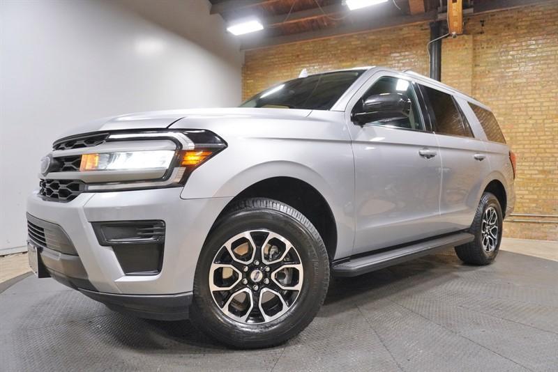 used 2024 Ford Expedition car, priced at $29,995