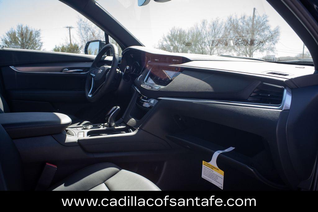 new 2025 Cadillac XT6 car, priced at $51,510