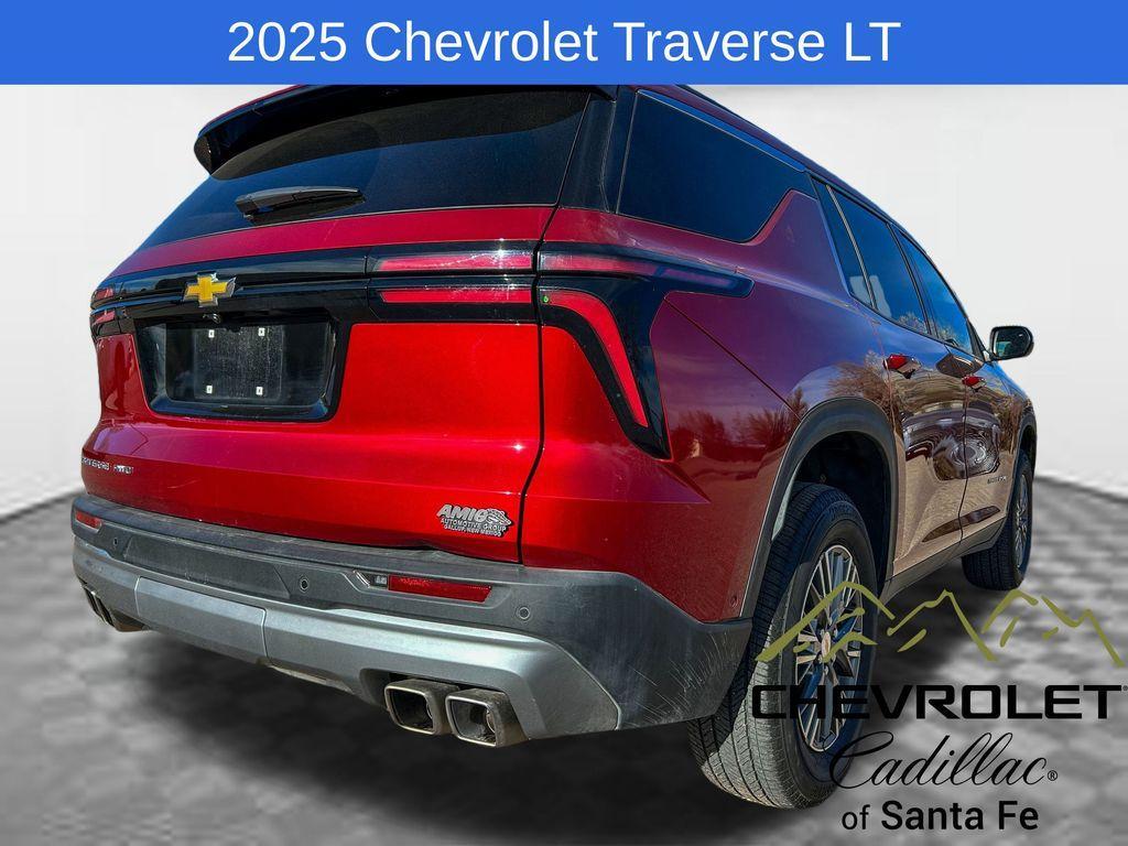 used 2025 Chevrolet Traverse car, priced at $38,988