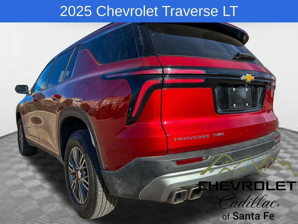 used 2025 Chevrolet Traverse car, priced at $38,988