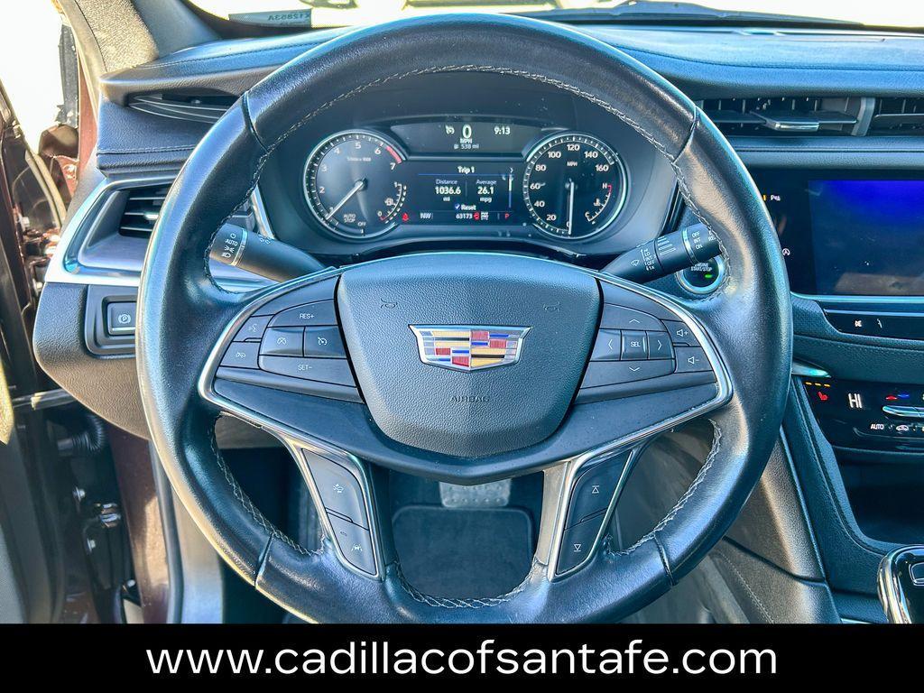 used 2021 Cadillac XT5 car, priced at $26,991