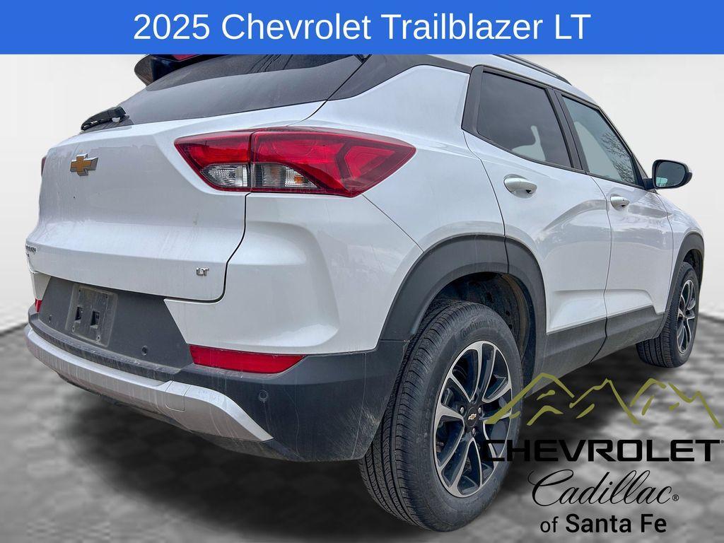 used 2025 Chevrolet TrailBlazer car, priced at $25,988