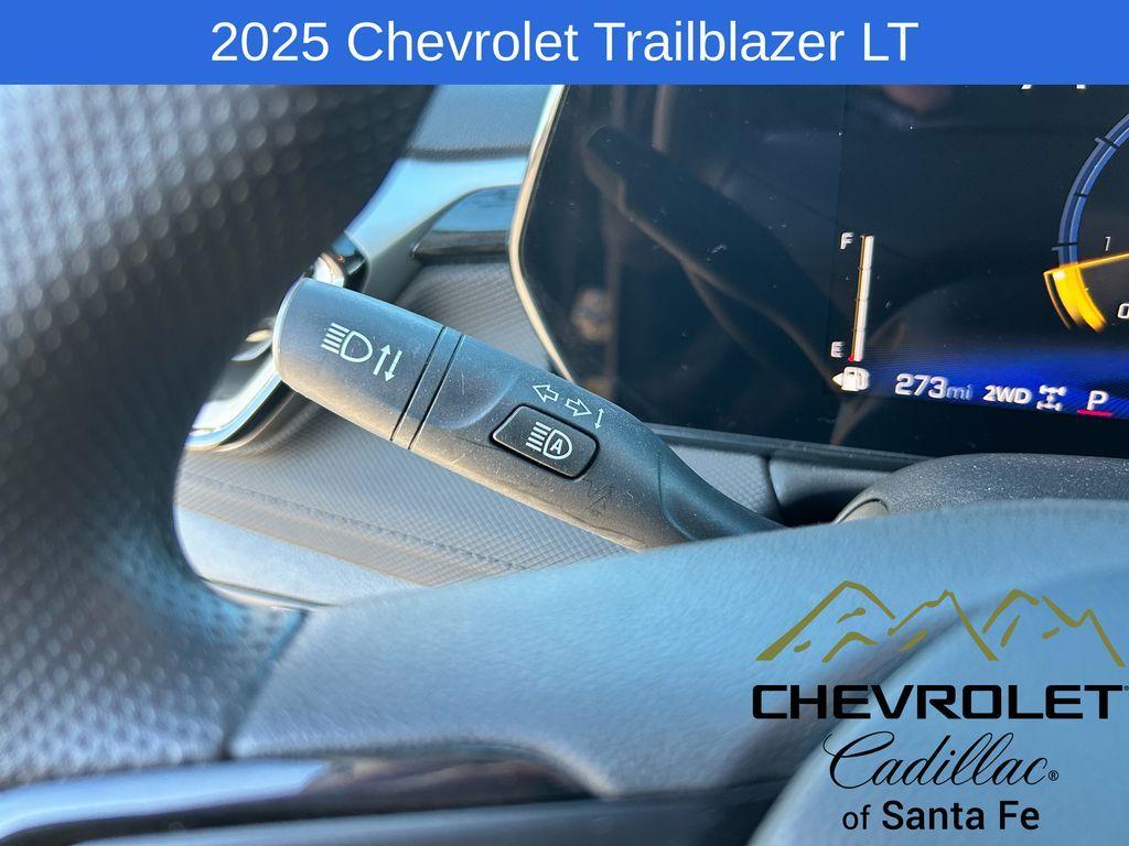 used 2025 Chevrolet TrailBlazer car, priced at $27,988
