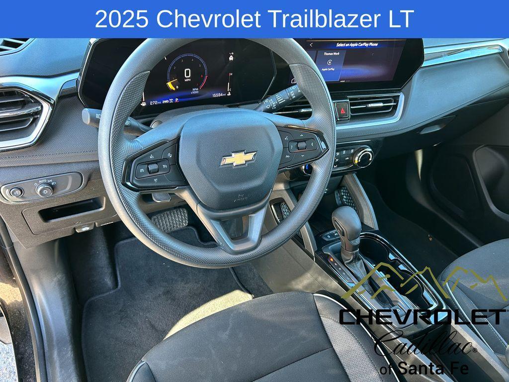 used 2025 Chevrolet TrailBlazer car, priced at $27,988