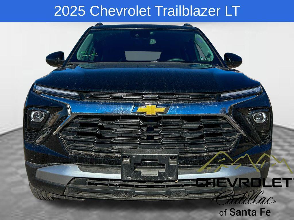 used 2025 Chevrolet TrailBlazer car, priced at $27,988