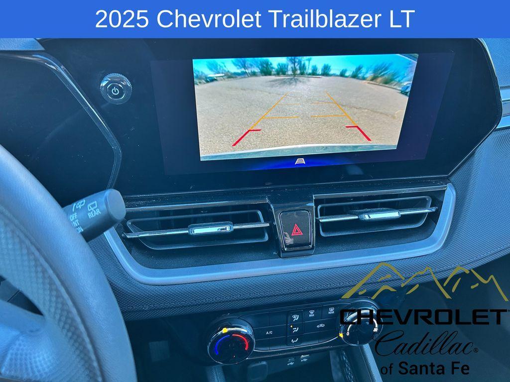 used 2025 Chevrolet TrailBlazer car, priced at $27,988