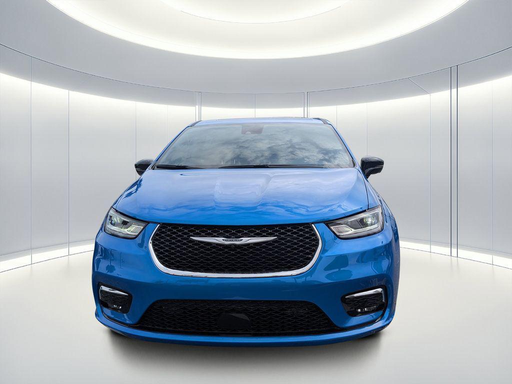 new 2026 Chrysler Pacifica car, priced at $48,640