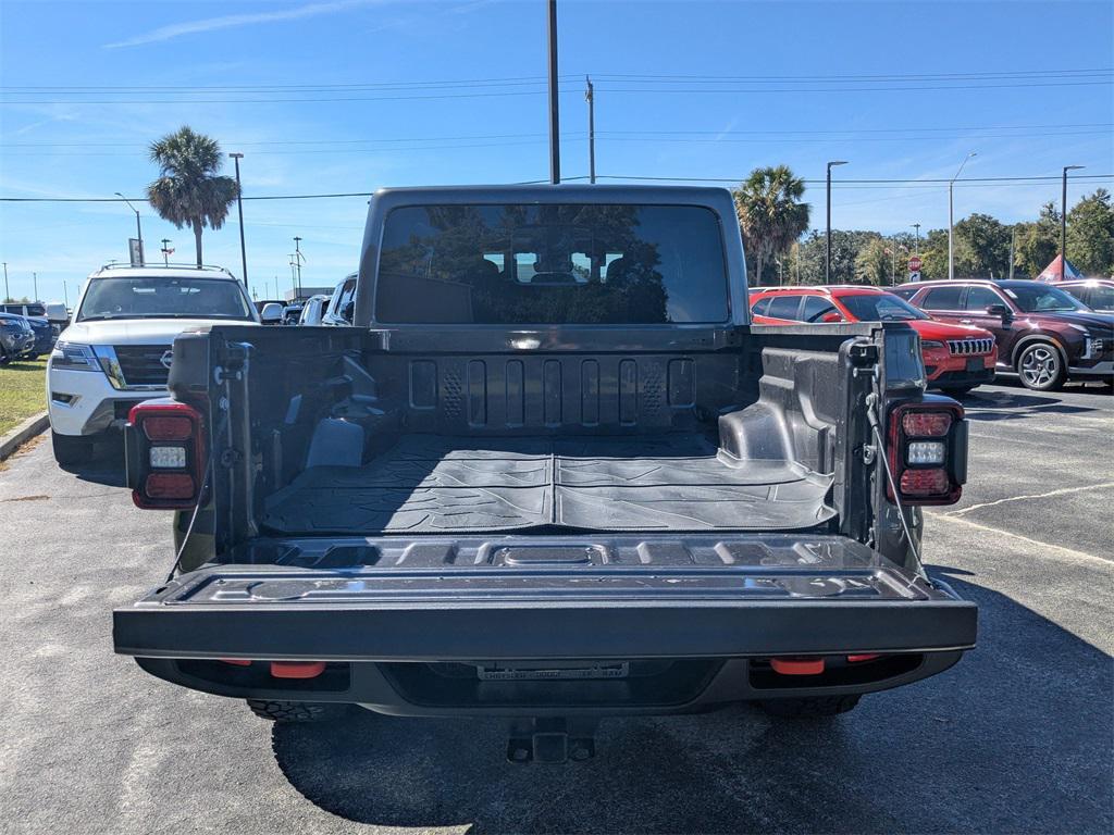 used 2025 Jeep Gladiator car, priced at $42,371