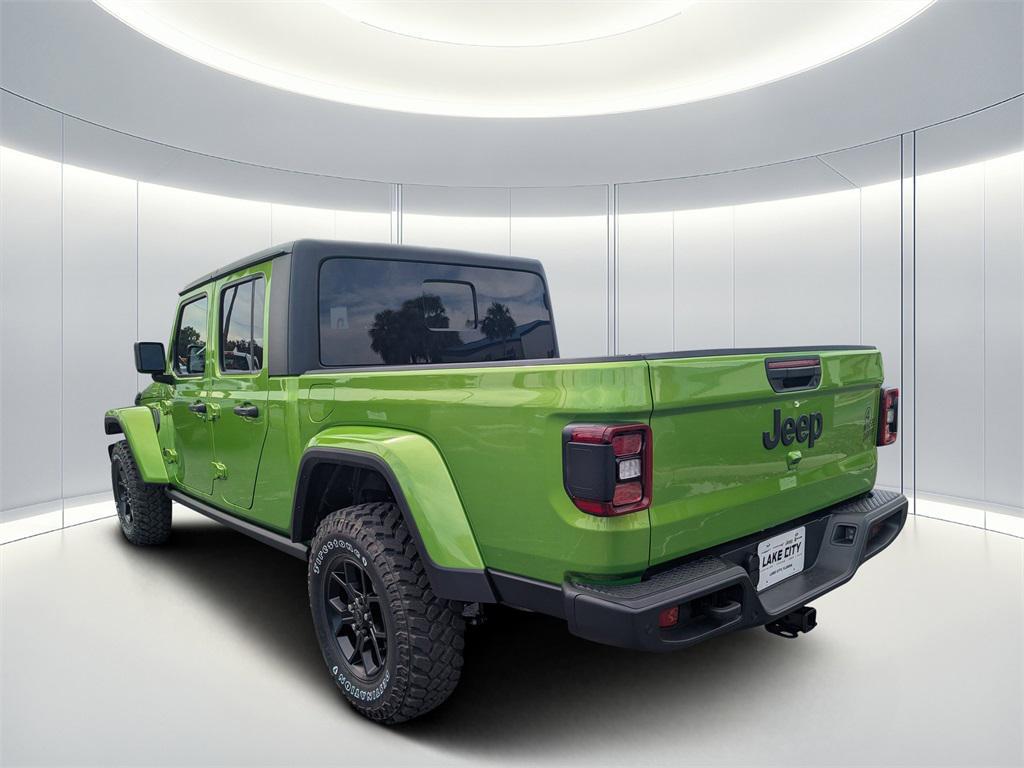 new 2025 Jeep Gladiator car, priced at $42,030