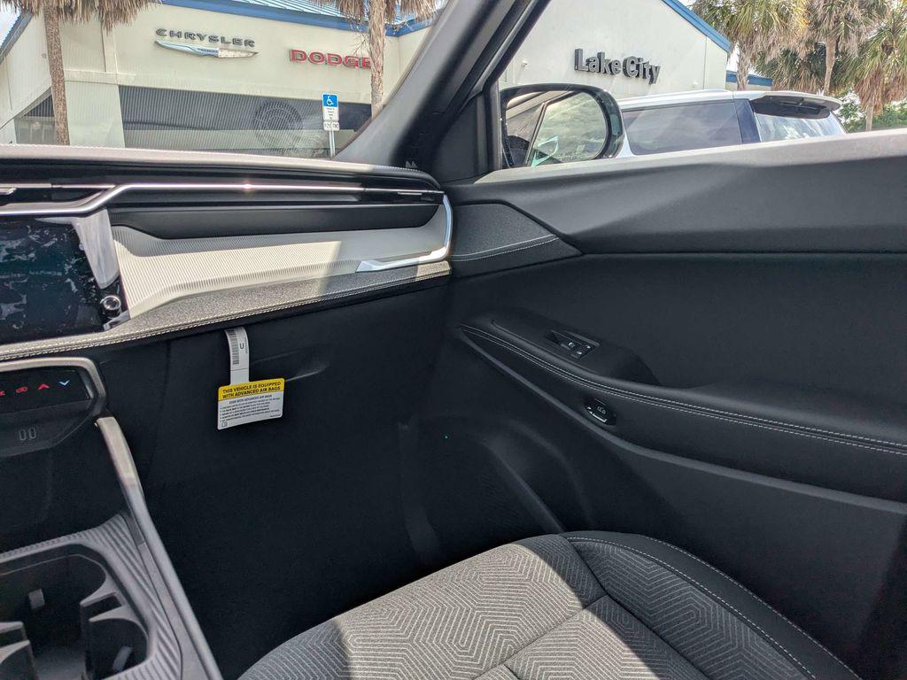 new 2026 Jeep Cherokee car, priced at $39,332