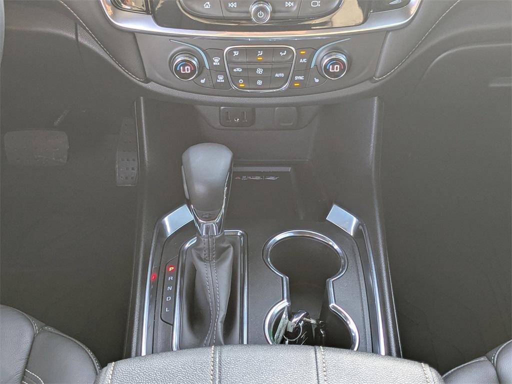 used 2023 Chevrolet Traverse car, priced at $31,000