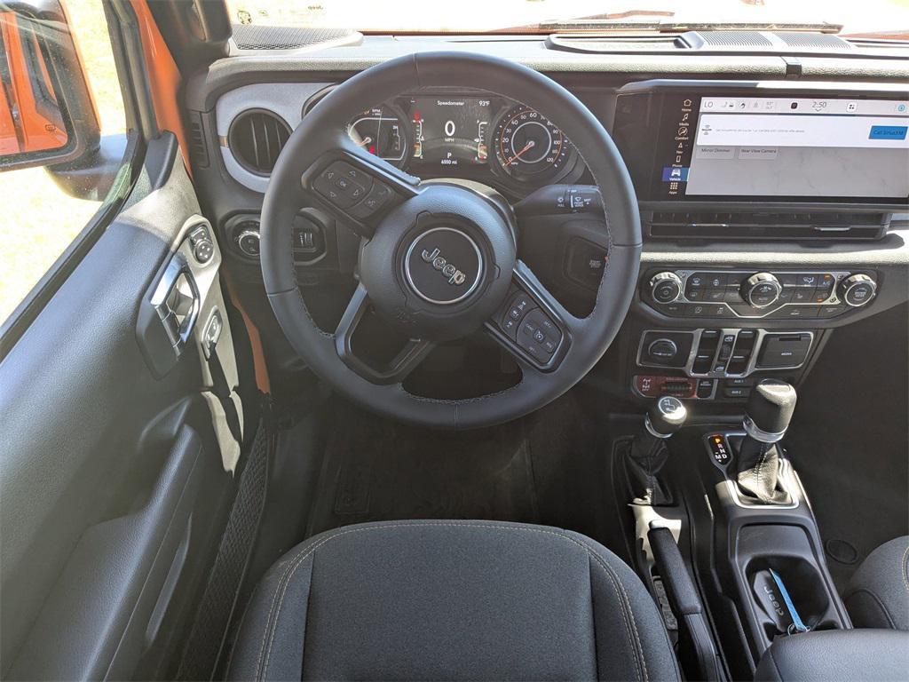 new 2025 Jeep Gladiator car, priced at $45,535