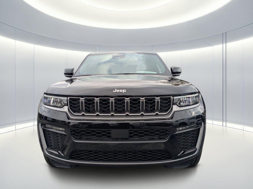 new 2026 Jeep Grand Cherokee car, priced at $43,390